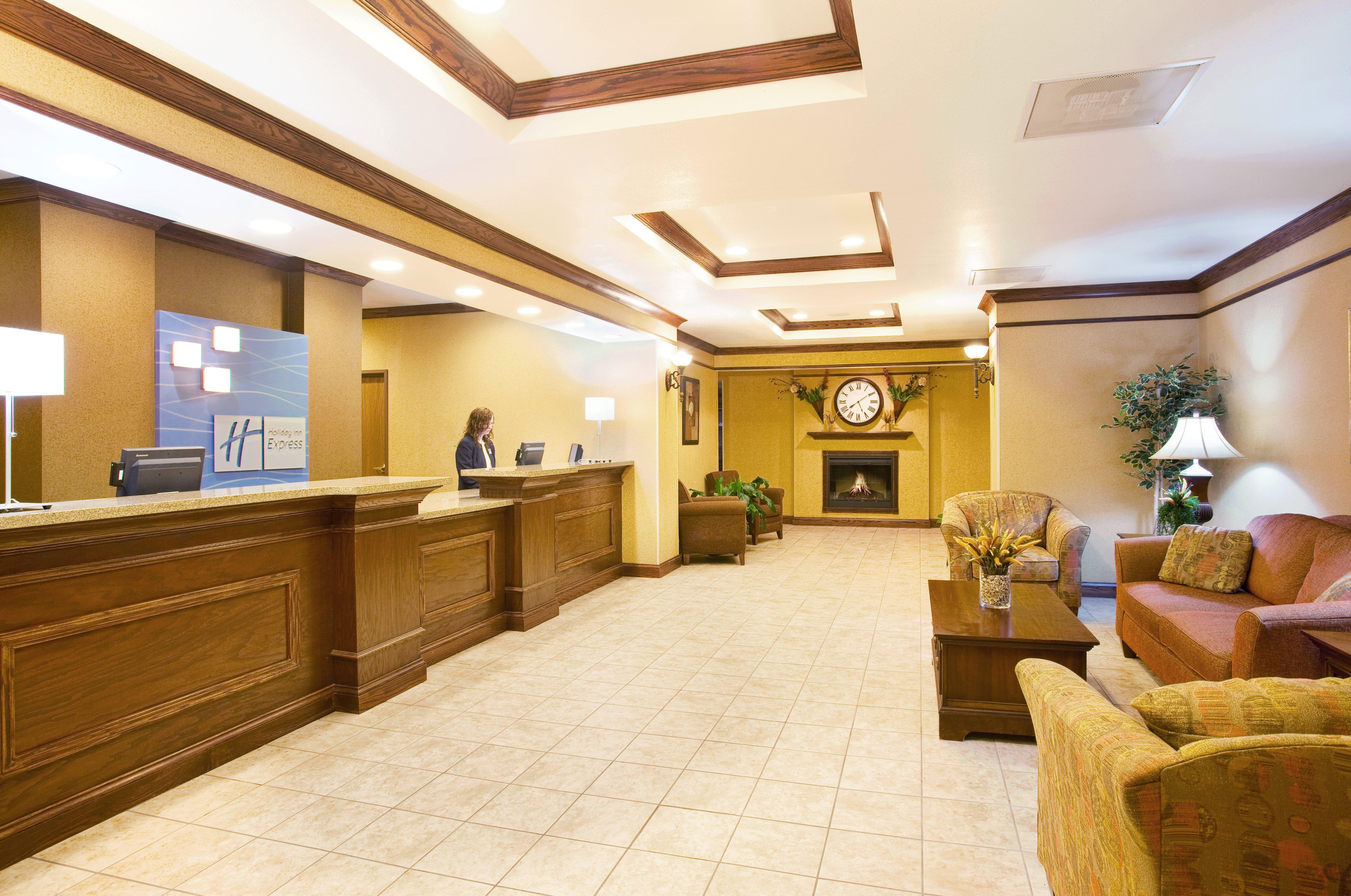 Holiday Inn Express Hotel & Suites Mattoon By Ihg Zewnętrze zdjęcie