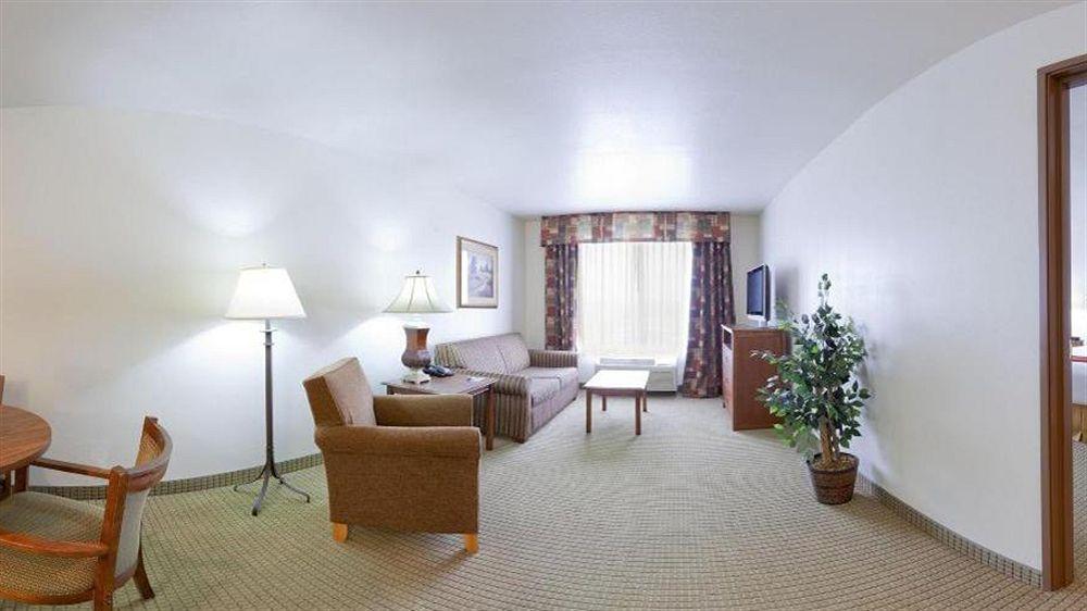 Holiday Inn Express Hotel & Suites Mattoon By Ihg Zewnętrze zdjęcie
